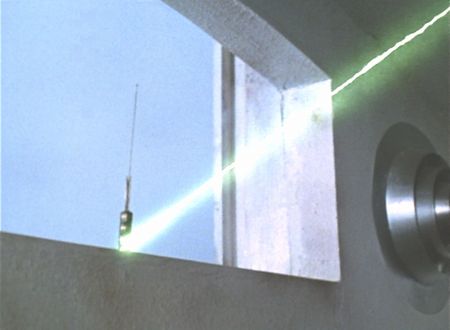 http://www.mightyjack.info/library/laser_shooter_shot.jpg